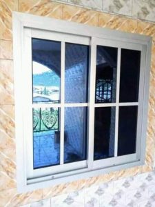 fenêtre sur mesure à Piana